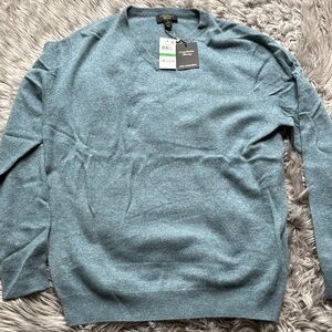 Club Room Men's Blue V-Neck Cashmere Sweater